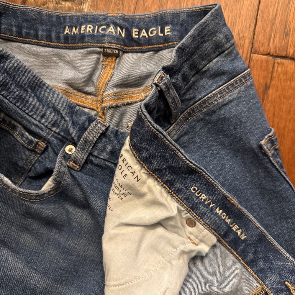 American Eagle Curvy Mom Jean - Picture 2 of 5